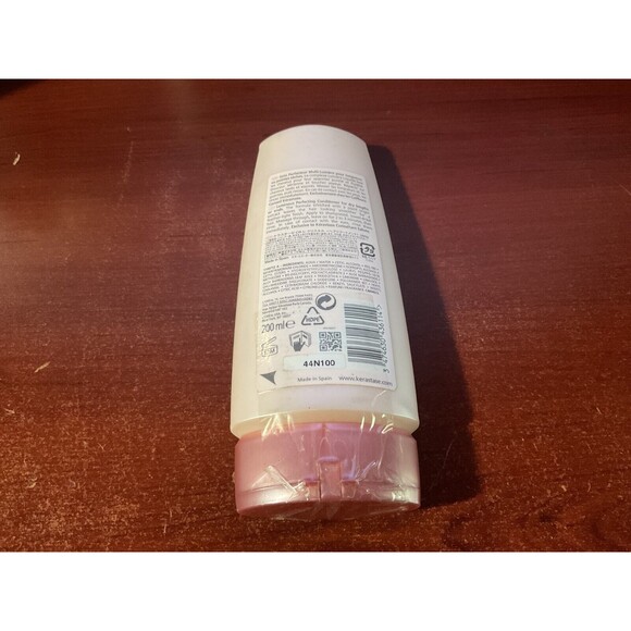 Kerastase Cristalliste Lait Cristal Luminous Perfecting Conditioner -6.8 FL OZ - Picture 3 of 5